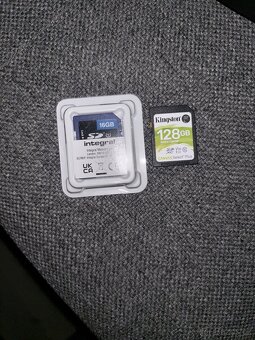 Fotoaparát Canon EOS 2000D V ZÁRUCE s příslušenstvím - 14