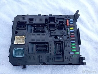 Peugeot 5008 - Náhradní díly ( KGYC ) - 14