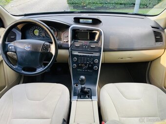 Volvo XC60 2.4D 5VÁLEC 4x4 120KW MANUÁL BEZ KOROZE - 14