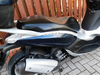 Piaggio Beverly 300 - 14