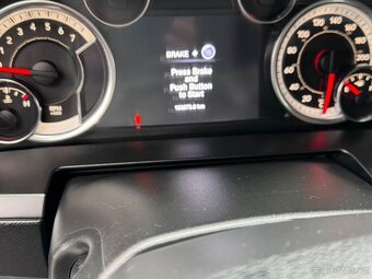 Dodge RAM 1500 - 14