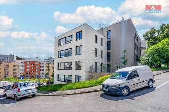 Prodej bytu 1+kk, 42 m², Praha, ul. Holečkova - 14