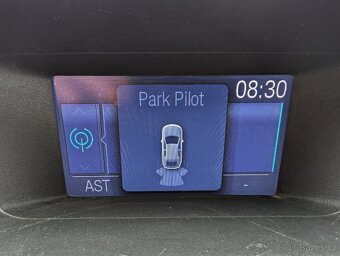 Ford Ranger 3.2TDCi 147kW LIMITED ZÁRUKA - 14