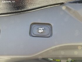 Ford Mondeo 2.0TDCi 110kW,Titanium,LED - 14