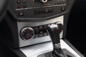 Mercedes-Benz C trieda Kombi 63 AMG - 14