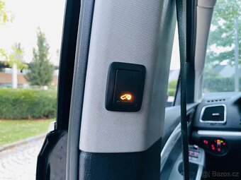 Volkswagen Sharan 2.0TDI AUT Bi XENONY VÝHŘEV HIGHLINE TAŽNÉ - 14