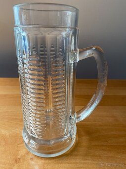 Sběratel nabízí staré pivní sklenice - 14
