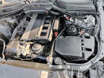 Prodám BMW (E60) 520i - 14