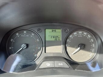 Škoda Fabia, 1.2 HTP 51KW klima,zimní kola - 14