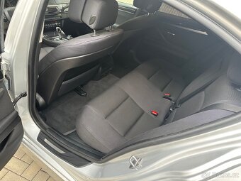 BMW 5 F10 520D 133 tisice najeto - 14
