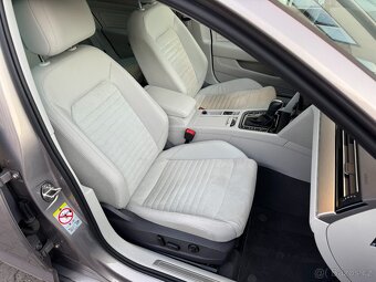 VW Passat B8 2.0 TDI 140kW DSG Webasto Tažné Keyless Kamera - 14