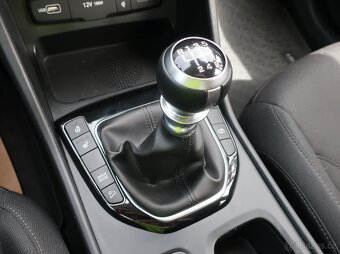 Hyundai Tucson 1.6T-GDi 110kW SMART ČR "REZERVACE" - 14
