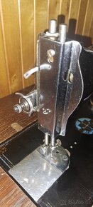 Šicí stroj Lada - 14