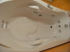 Prodám luxusní hydromasážní vanu ALBATROS - 14