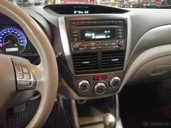 Subaru Forester 2,0 4x4 Automat 4 místa - 14