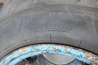 Zetor 6911 7011 zadní kola pneu barum 16,9-28 vzorek 50% - 14