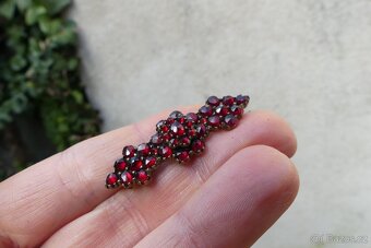 Šperky české granáty, koliér, brože, jehlice, stříbro tombak - 14