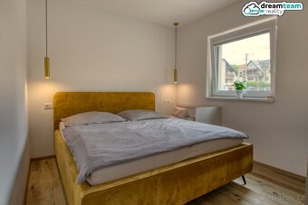 Sympatický bungalov 4+kk s moderním designem - 3 ložnice, te - 14