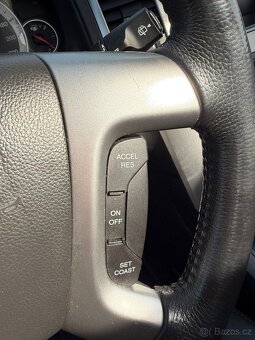 Chevrolet Captiva 2.0 VCDi, r.v. 2007 7 míst - 14