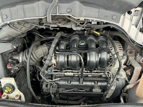 Zpět na prodejce Ford C-MAX 1.6 Ti-VCT 92 kW TITANIUM 7 míst - 14