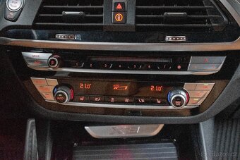 BMW X3 xD 30d ///M TAŽNÉ NEZ.TOPENÍ - 14