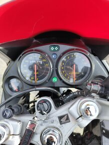 Honda CBR 125R - 14