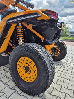 CAN-AM Maverick X3 X RC Turbo - 14
