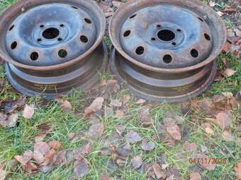 2xOriginál plechový disk na RENAULT-DACIA  velikost 14tky. - 14
