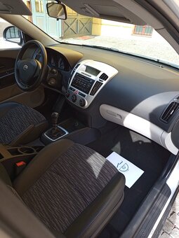 Kia Ceed 1.4i 80kW - 2009, 135.000KM, PO ROZVODECH - 14