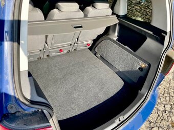 Volkswagen Touran 1.6 TDi Cross, výhřev, Bi-xenony, senzory - 14