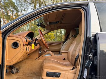 Porsche Cayenne,  4.5 / 250 kW - 14