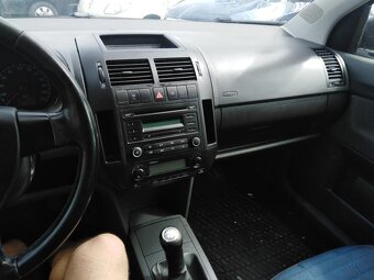 VW POL0 1,4-16V TOUR KLIMATR. , TEMPOMAT, ŠÍBR - 14