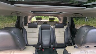 Kia Sorento II plná výbava - 14