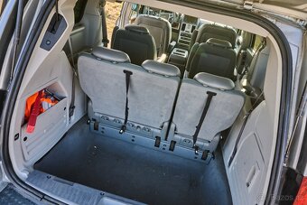 CHRYSLER TOWN & COUNTRY TOURING 2010 - 14