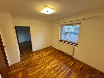 Pronájem rod. domu Kladeruby - 14