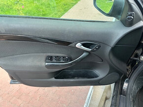 Cadillac BLS 1,9TD náhradní díly r.v.2009 - 14