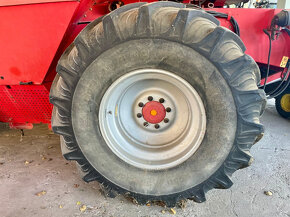 Sklízecí mlátička Massey Ferguson – MF 34 - 14