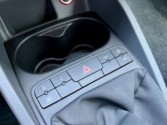 Seat Ibiza 1.4i 16V 63kW Style TEMPOMAT El. okna KLIMA 2010 - 14