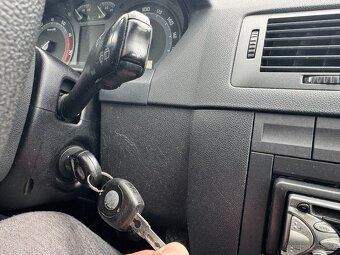 Škoda Fabia 1,4 59 KW KM STK KLIMA - 14