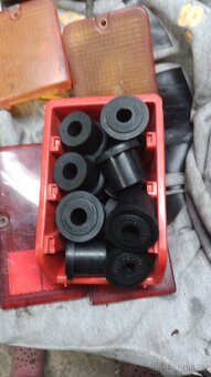 Náhradní díly Suzuki samurai Vitara jimmy i celá auta - 14