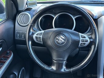 Suzuki Grand Vitara 1.9 DDiS 95kW Kůže Xenony Šíbr Tažné 2t - 14