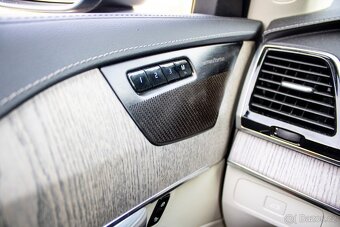 Volvo XC90 2.0 B5 mHEV Plus Bright AWD A/T 7m - 14