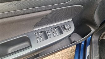 Volkswagen Golf 6 1.6tdi 77kw - 14