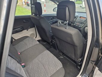 Kia Cee´d, 1,6 CRDi 84kW, 1. MAJITEL - 14