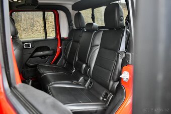 Jeep Gladiator 3.6, rok 2021, nájezd 60 tisíc km, TOP stav - 14