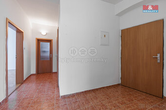 Pronájem bytu 3+1, 100 m², Karlovy Vary, ul. Závodní - 14
