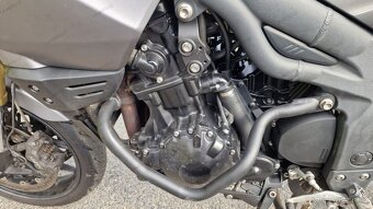 TRIUMPH TIGER 1050 - 14