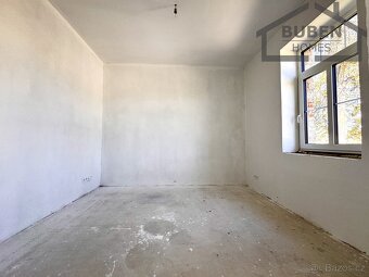 Dvougenerační RD (2 x 4+kk) užitná plocha  280 m2 , zahrada  - 14