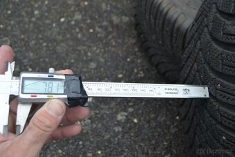 Š.Karoq, S.Ateca – Zánovní zimní komplet 215/60R16 - 14