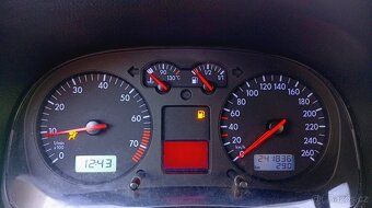 Volkswagen Golf IV 2.3 VR5 4X4 LPG - 14